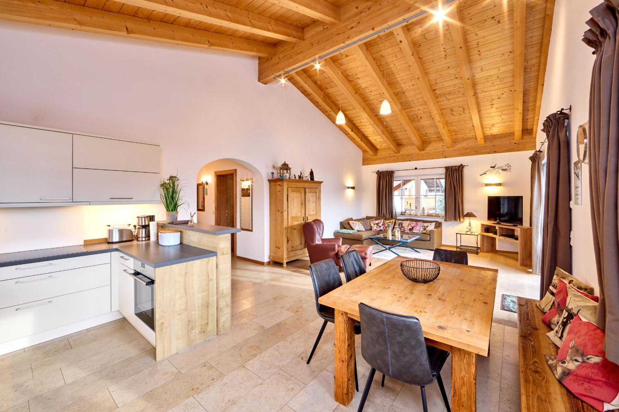 Ferienwohnung Eckbauer Гармиш-Партенкирхен Екстериор снимка
