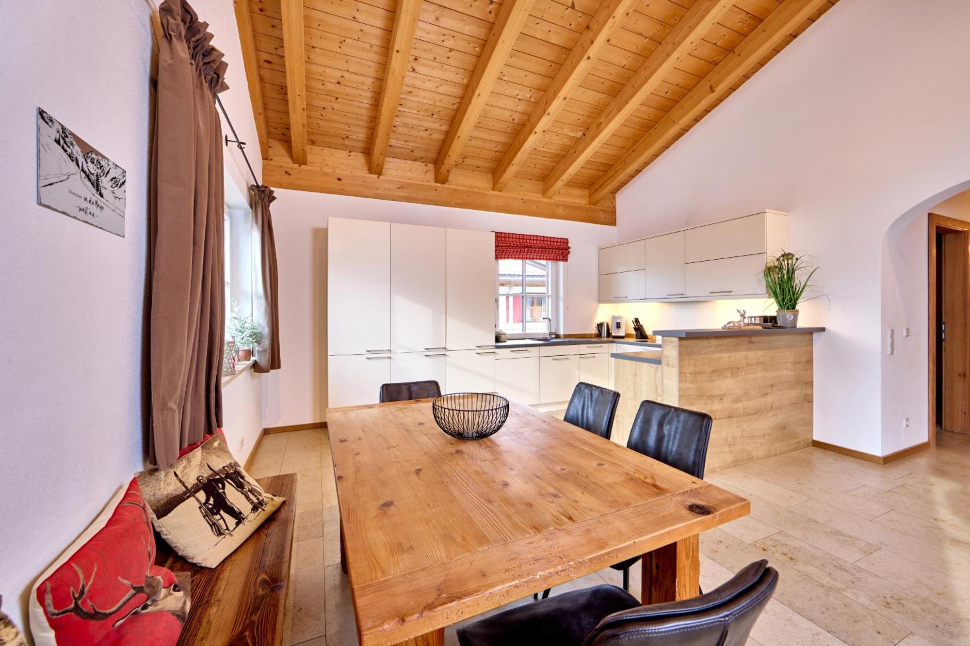 Ferienwohnung Eckbauer Гармиш-Партенкирхен Екстериор снимка