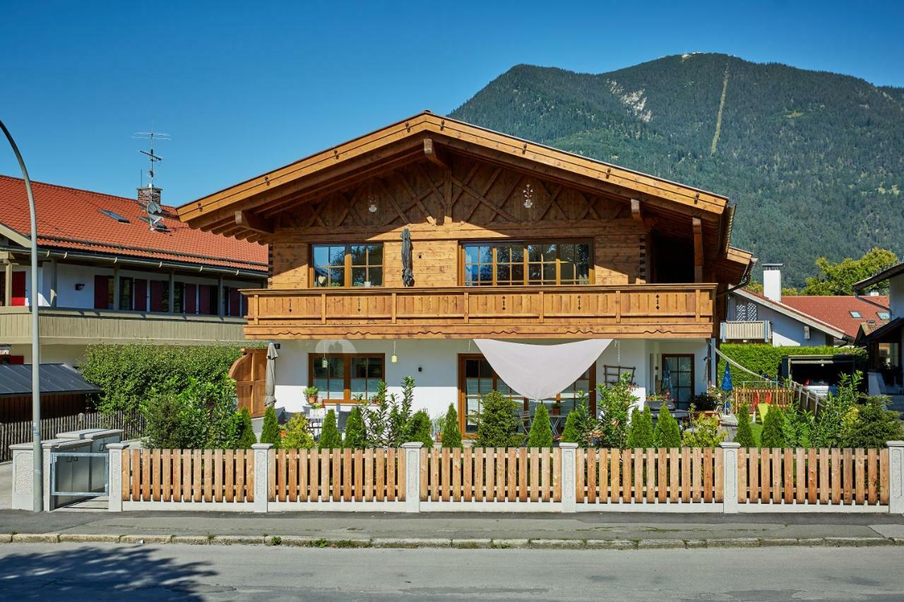 Ferienwohnung Eckbauer Гармиш-Партенкирхен Екстериор снимка